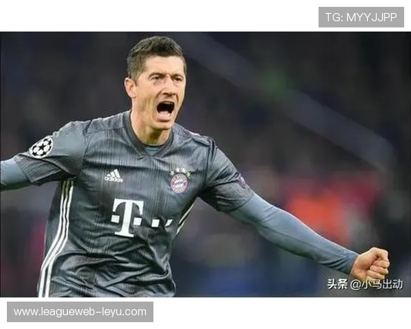 瓦拉内防守站位解析：稳固后防的关键布局